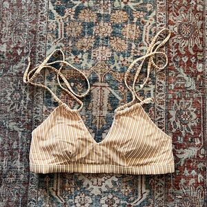 CUPSHE Bikini Top with multi way tie straps